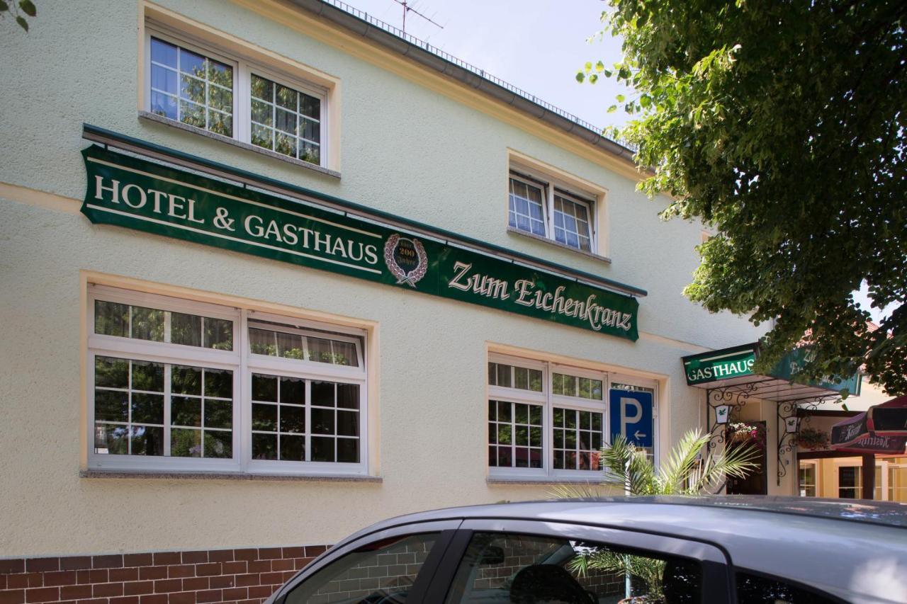 Hotel & Gasthaus Zum Eichenkranz Лукенвалде Екстериор снимка